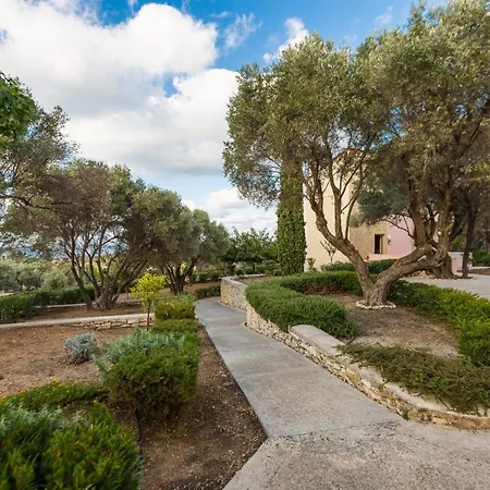 Vila Estate Maroulás